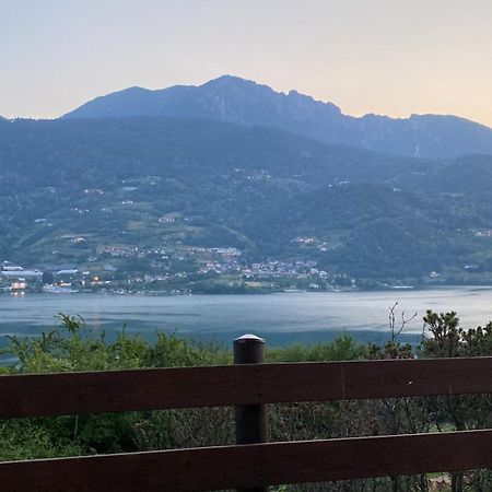 Lake Apartment Ischia Red Tenna Buitenkant foto