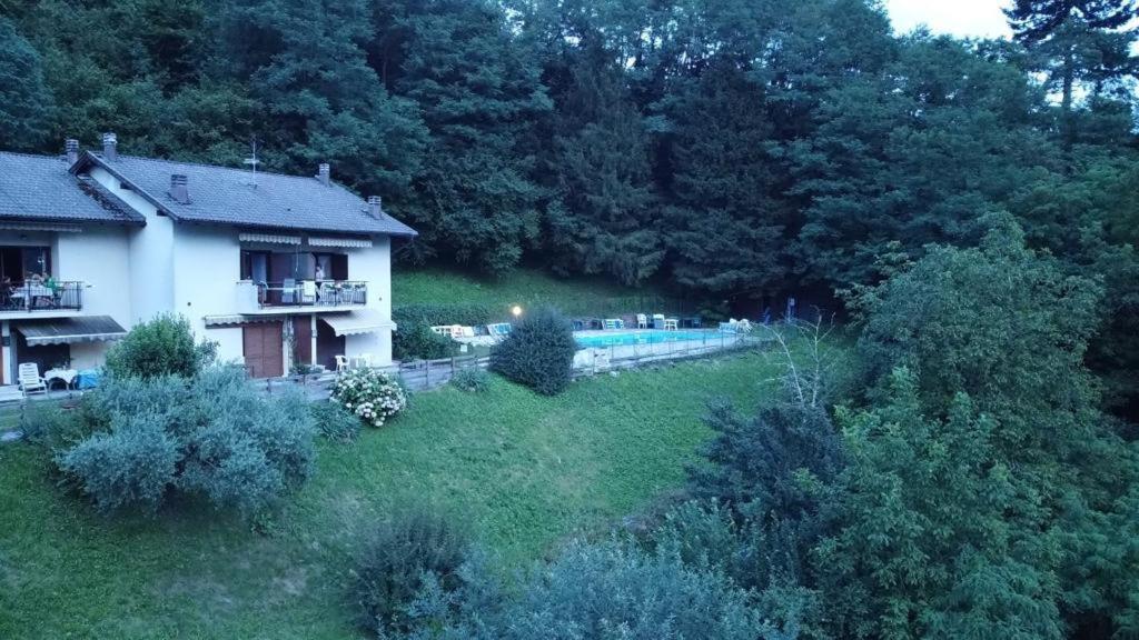 Lake Apartment Ischia Red Tenna Buitenkant foto